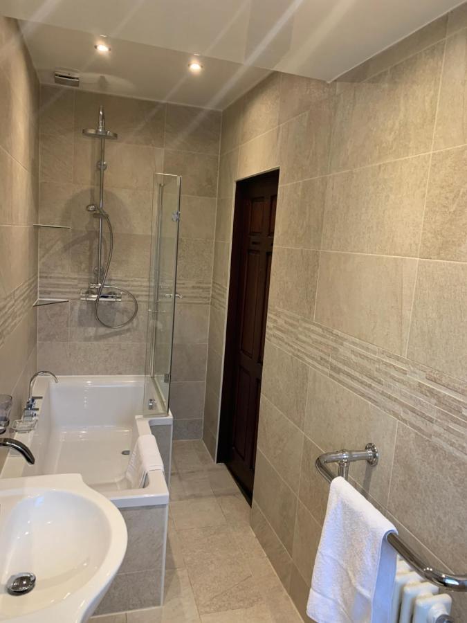 Rodsley - 2 Bedroom 1St Floor Flat Free Parking Wifi And Netflix Gateshead Zewnętrze zdjęcie