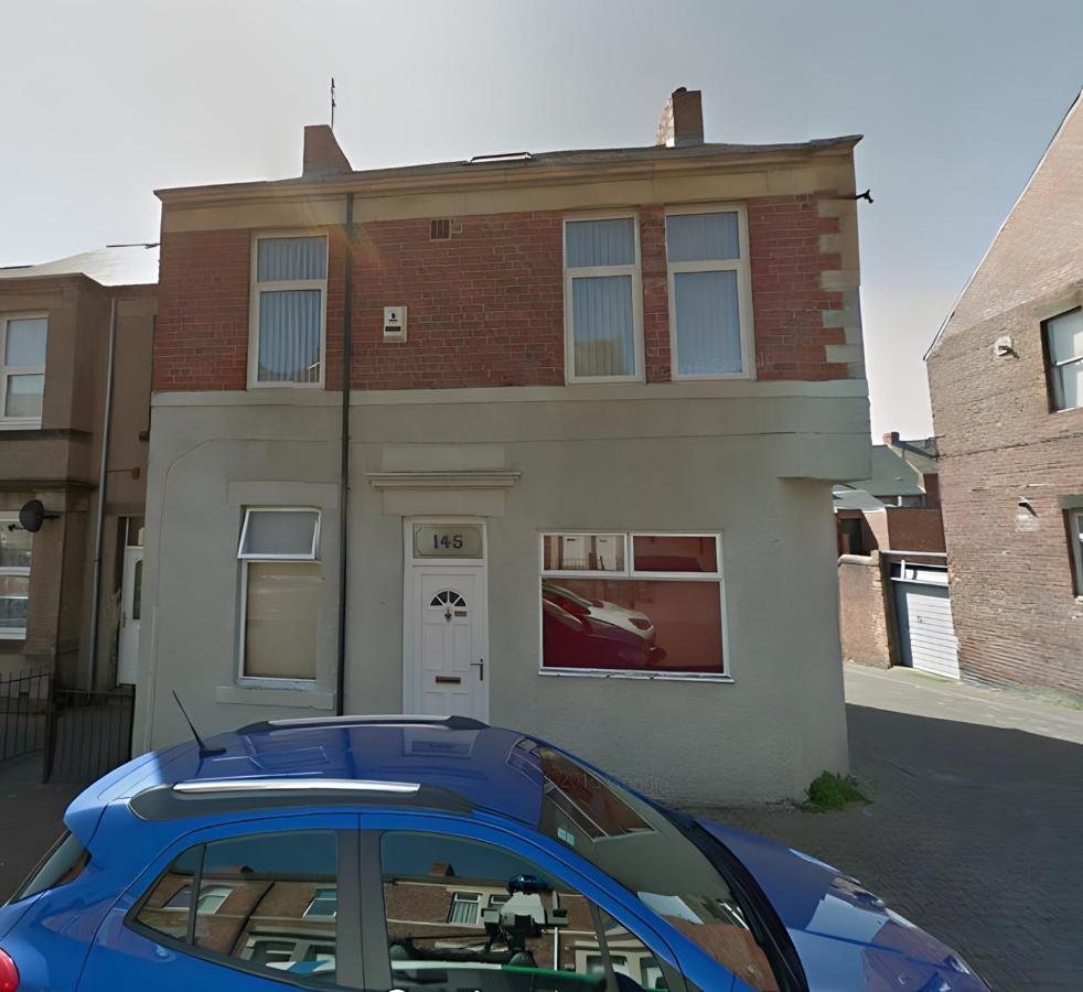 Rodsley - 2 Bedroom 1St Floor Flat Free Parking Wifi And Netflix Gateshead Zewnętrze zdjęcie
