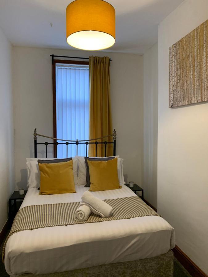 Rodsley - 2 Bedroom 1St Floor Flat Free Parking Wifi And Netflix Gateshead Zewnętrze zdjęcie
